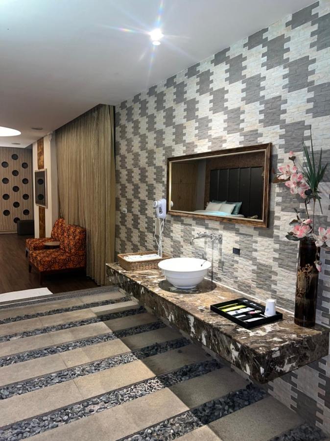 Her Home Spa Motel Douliu Exterior foto